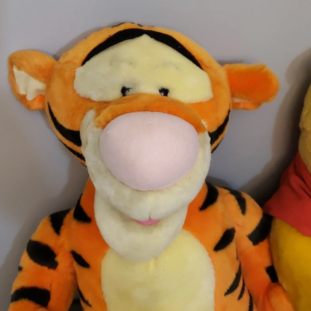❌2 Working Talking Tigger and Pooh Vintage Plushies - Picture 2 of 7
